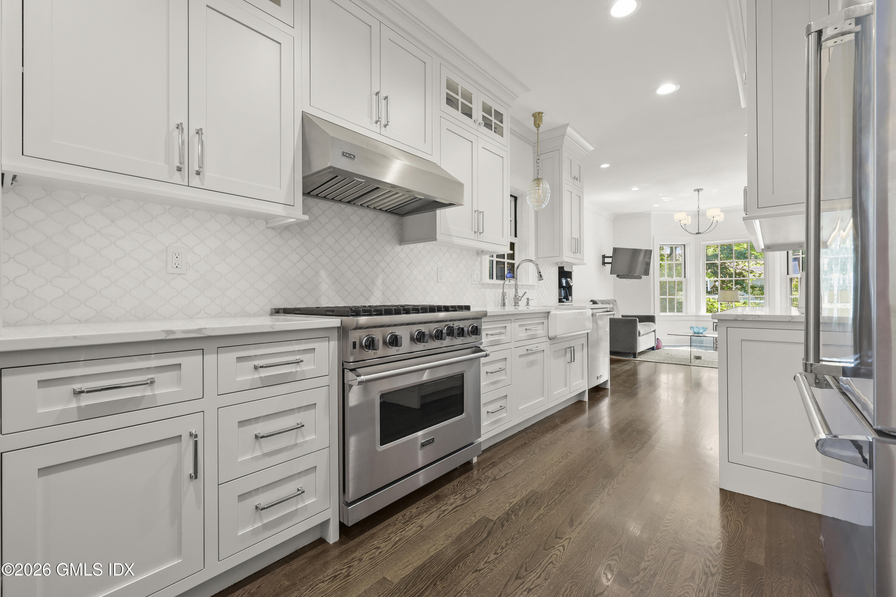 21 Spring Street Riverside, CT 06878 - Photo 4 of 27 kitchen