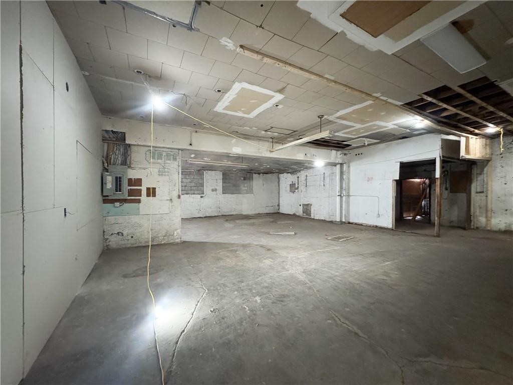 1116 North Clinton Avenue Rochester, NY 14621 - Photo 19 of 45