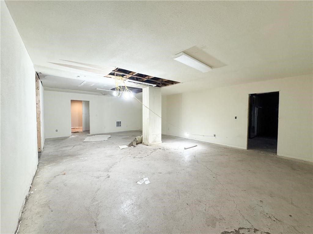 1116 North Clinton Avenue Rochester, NY 14621 - Photo 38 of 45