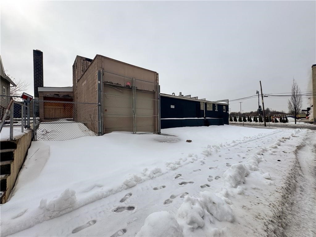 1116 North Clinton Avenue Rochester, NY 14621 - Photo 5 of 45