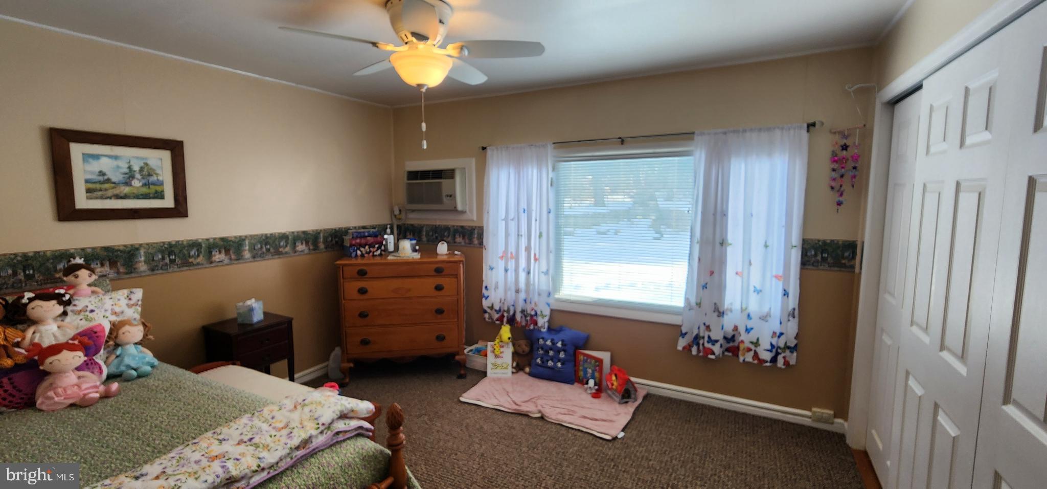 587 Moreland Road Huntingdon Valley, PA 19006 - Photo 12 of 20 Cozy bedroom with natural light.