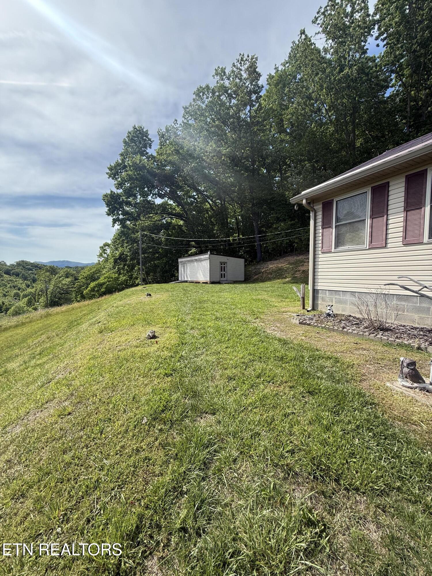 306 Dalton Road Harrogate, TN 37752 - Photo 37 of 44 306 Dalton Rd Pic59