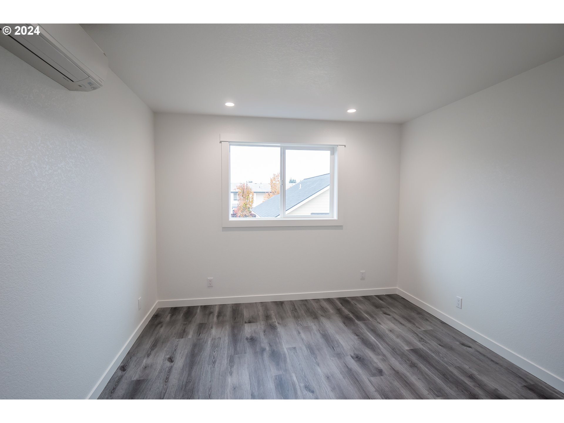 122 65th Place Springfield, OR 97478 - Photo 15 of 31