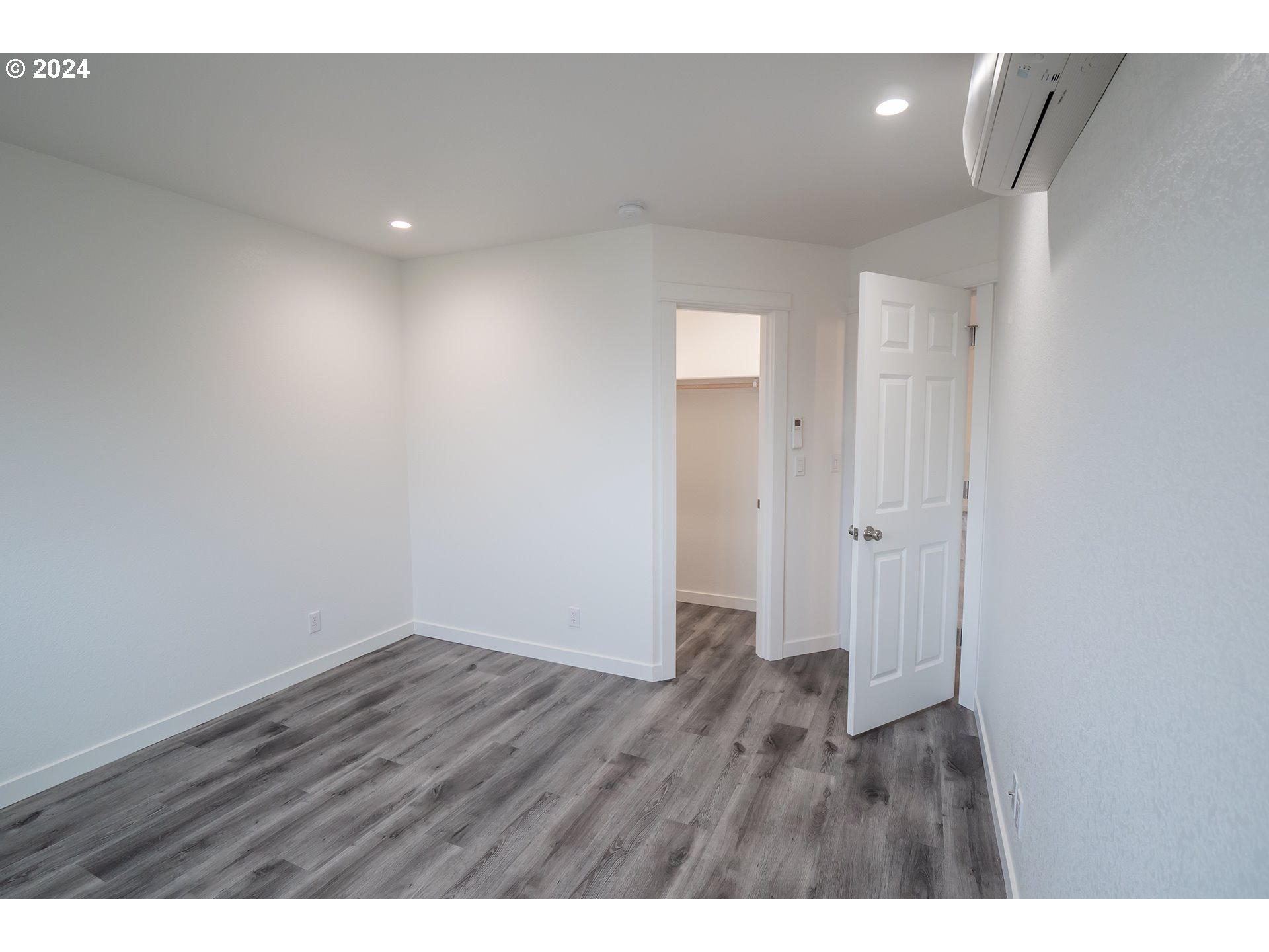 122 65th Place Springfield, OR 97478 - Photo 16 of 31