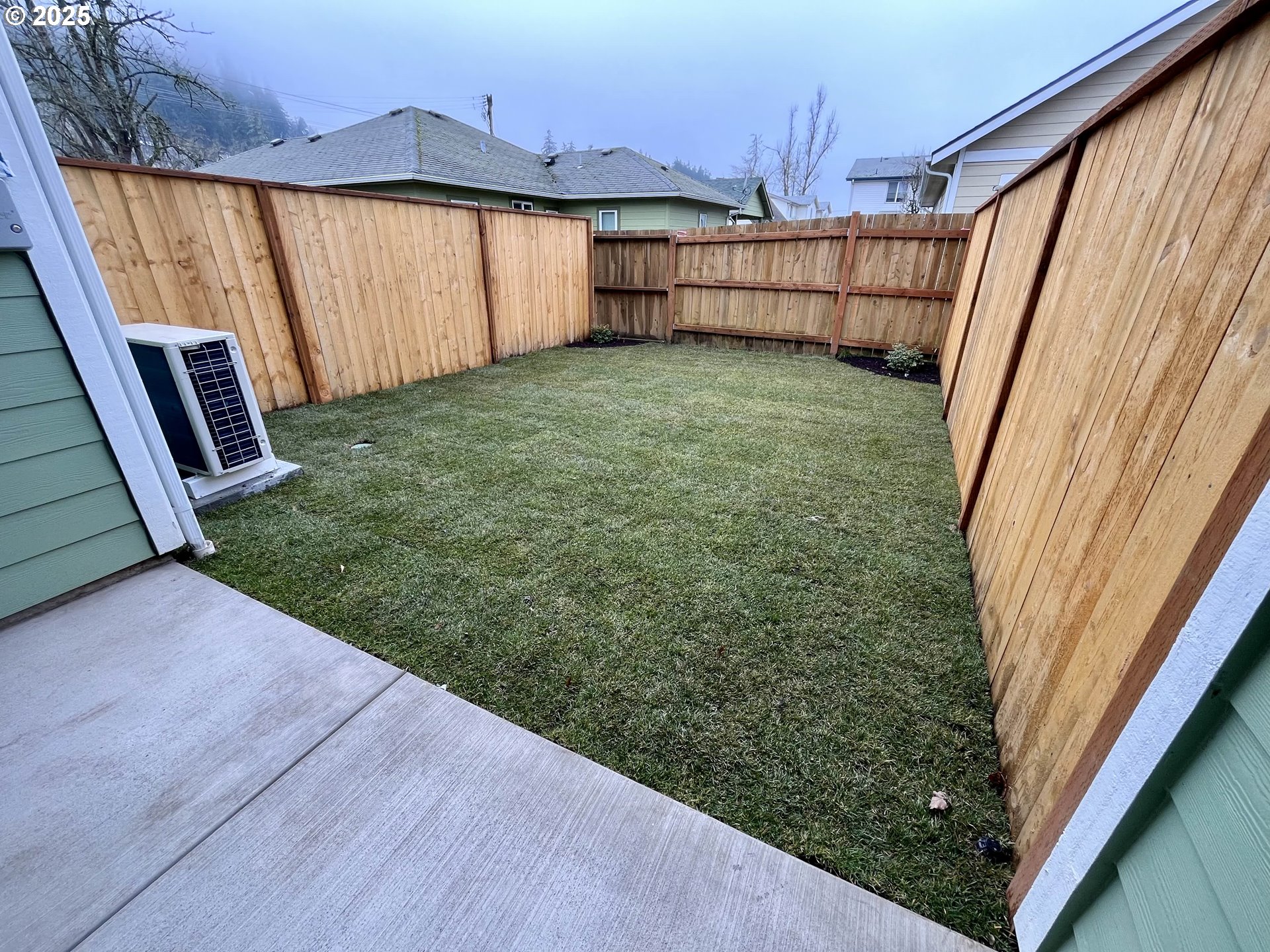 122 65th Place Springfield, OR 97478 - Photo 24 of 31