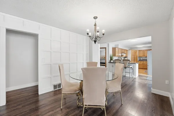 $425,000 | 8867 154th Street, Prior Lake, MN 55372