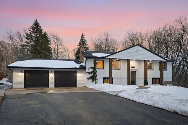 $425,000 | 8867 154th Street, Prior Lake, MN 55372