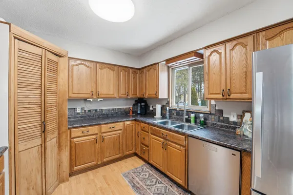 $425,000 | 8867 154th Street, Prior Lake, MN 55372