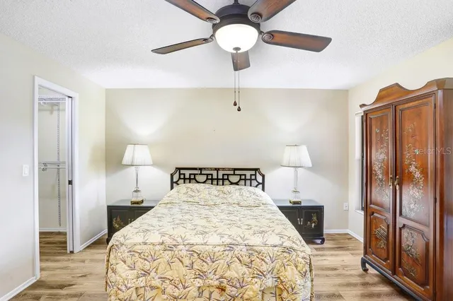 $325,000 | 4742 Oak Hill Drive, Unit 12, Sarasota, FL 34232