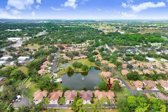 $325,000 | 4742 Oak Hill Drive, Unit 12, Sarasota, FL 34232