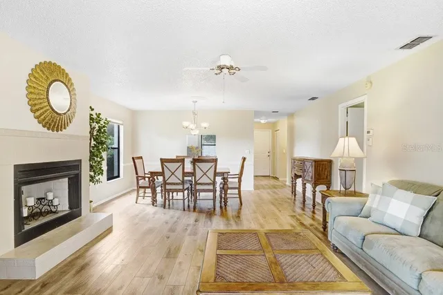 $325,000 | 4742 Oak Hill Drive, Unit 12, Sarasota, FL 34232