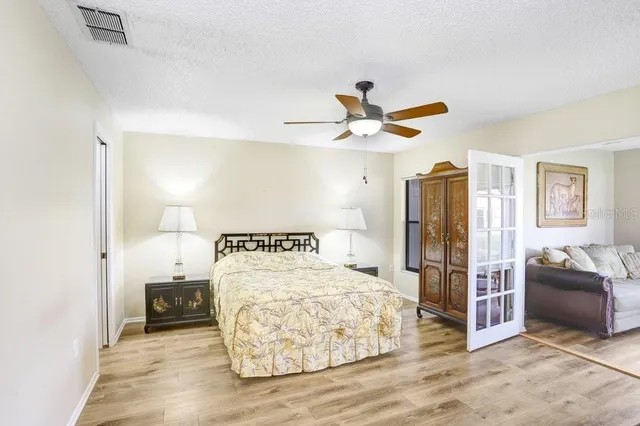 $325,000 | 4742 Oak Hill Drive, Unit 12, Sarasota, FL 34232