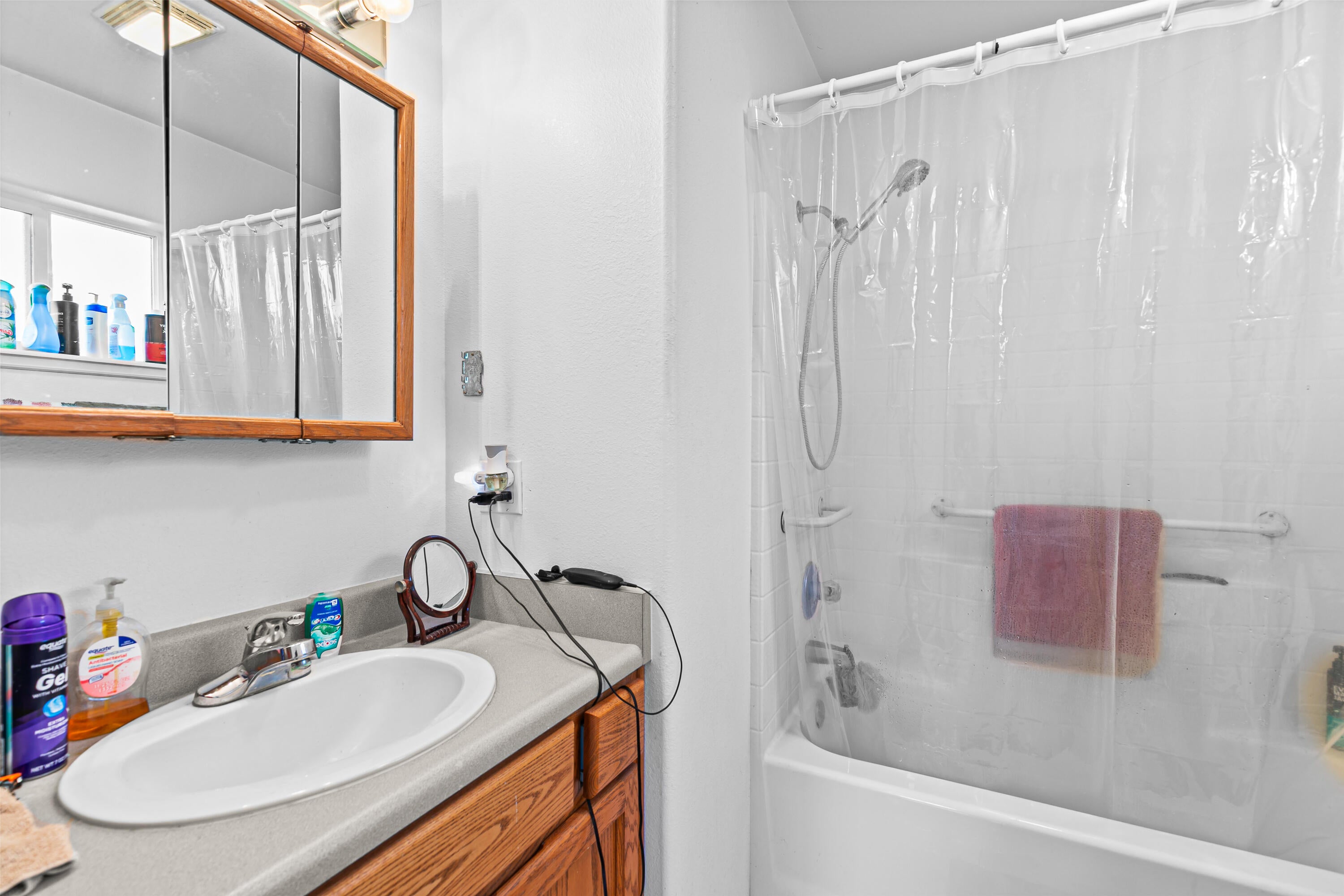 5977 Dark Hollow Road Medford, OR 97501 - Photo 16 of 38 9R9A9893