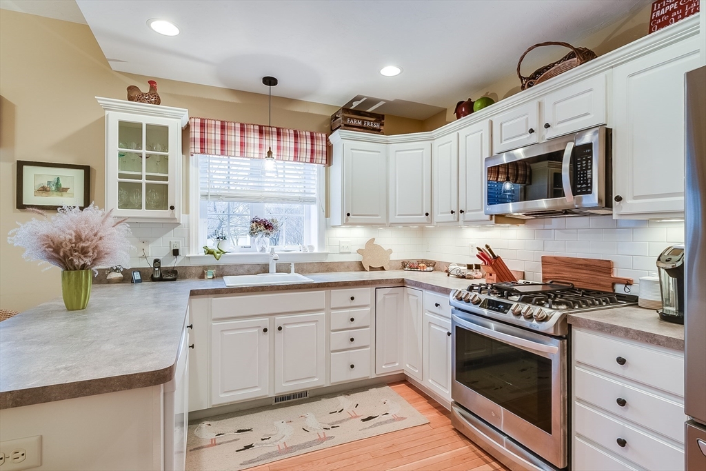 41 Stratford Ridge, Unit 41 Mashpee, MA 02649 - Photo 8 of 31 Gallery Image 8