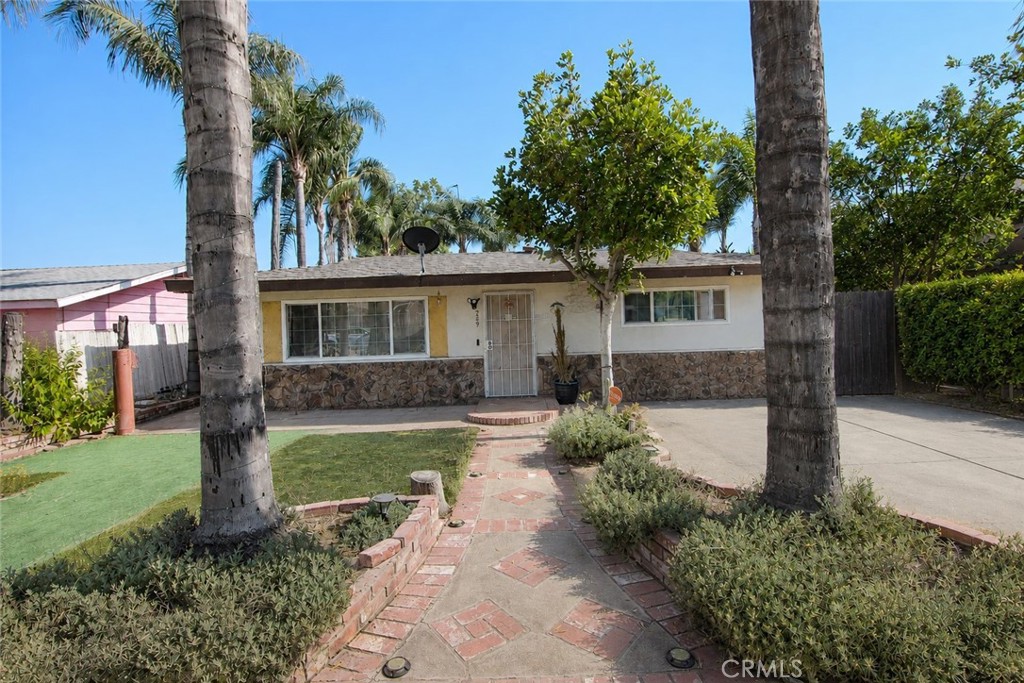 249 West 6th Street Perris, CA 92570 - Photo 1 of 5