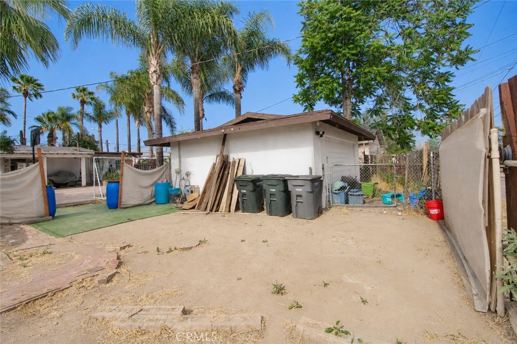 249 West 6th Street Perris, CA 92570 - Photo 5 of 5