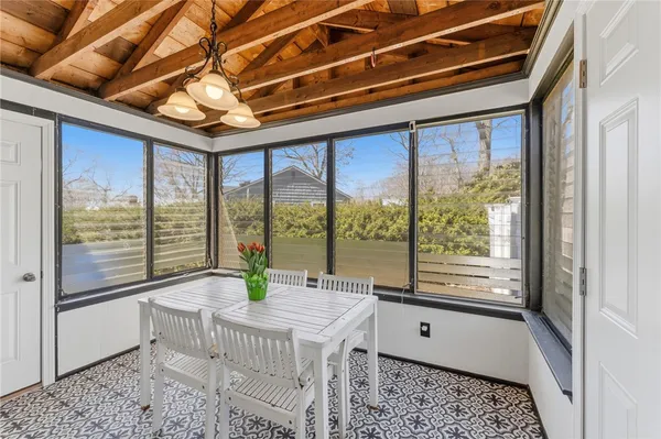 $469,999 | 9 Tophill Circle, Cranston, RI 02920