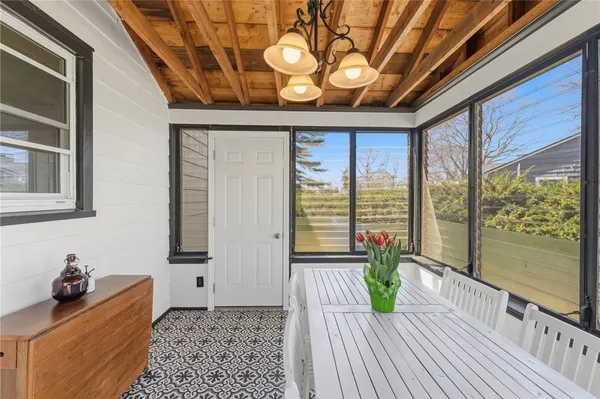 $469,999 | 9 Tophill Circle, Cranston, RI 02920