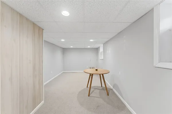 $469,999 | 9 Tophill Circle, Cranston, RI 02920