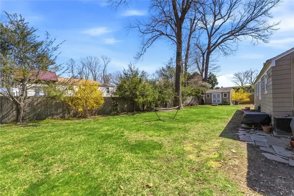 $469,999 | 9 Tophill Circle, Cranston, RI 02920