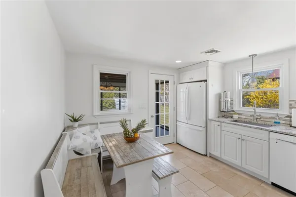 $469,999 | 9 Tophill Circle, Cranston, RI 02920