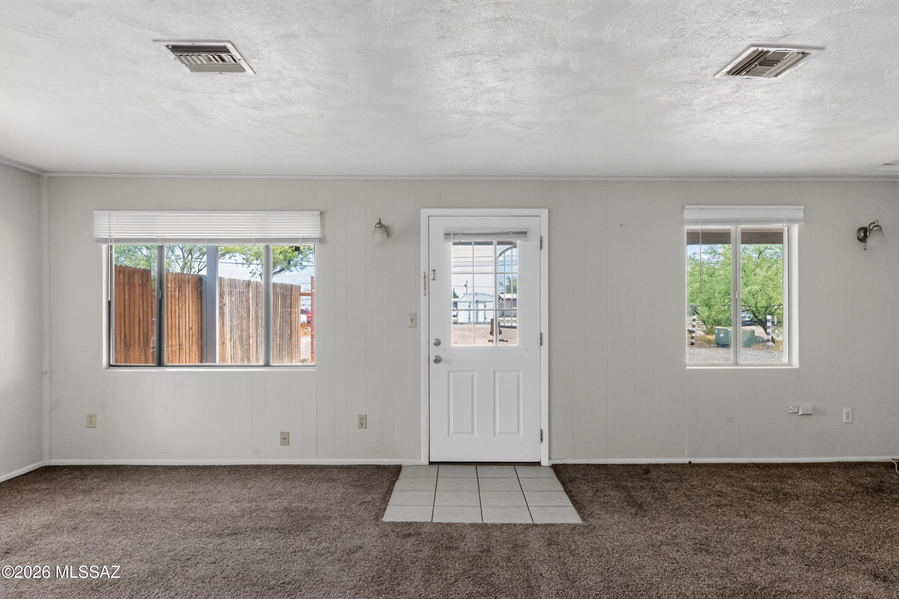 131 West Pastime Road Tucson, AZ 85705 - Photo 6 of 18 Main House Living