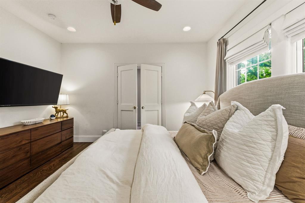 5451 Merrimac Avenue Dallas, TX 75206 - Photo 23 of 40