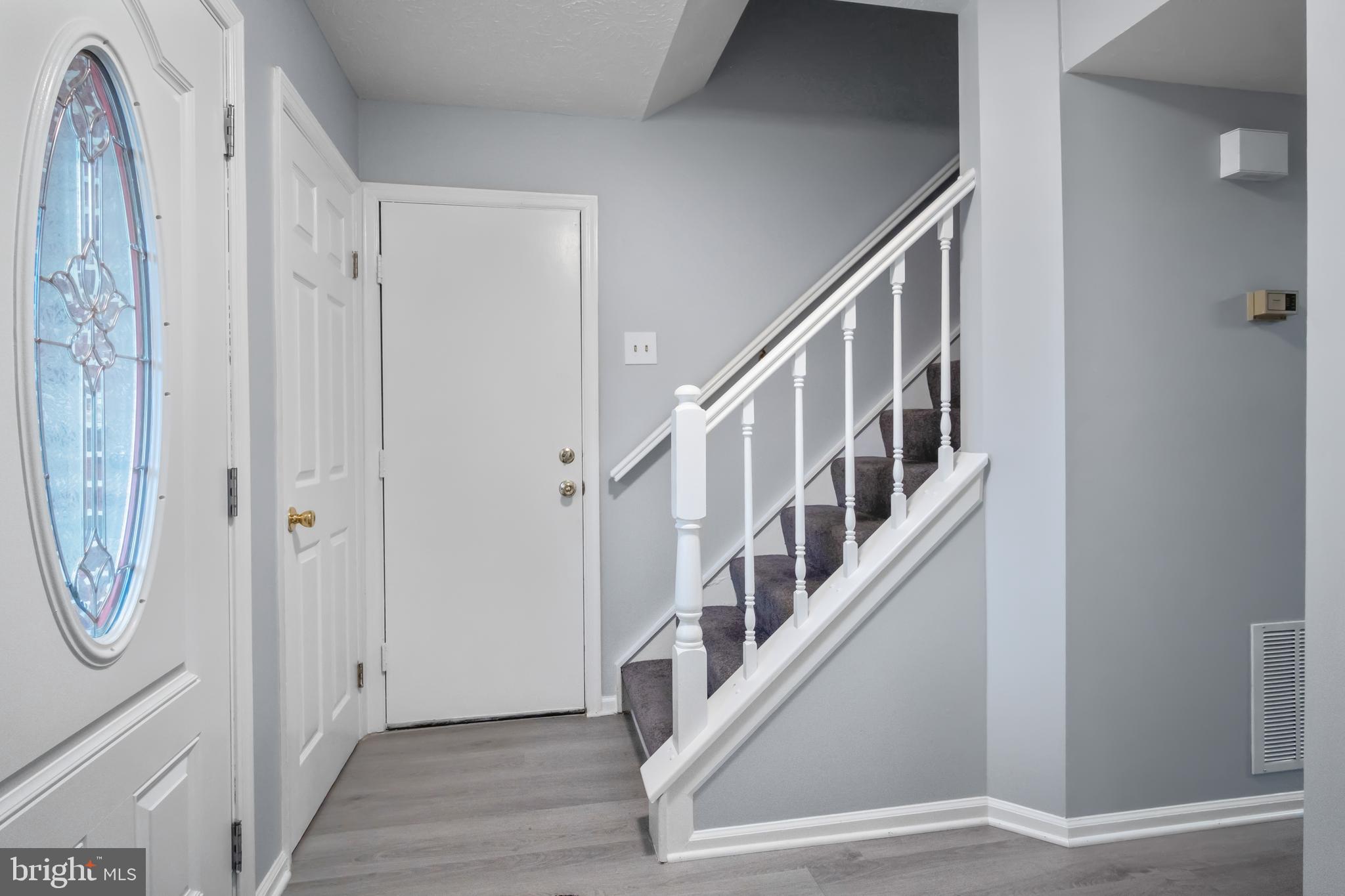 10427 Brackets Ford Circle Manassas, VA 20110 - Photo 14 of 54