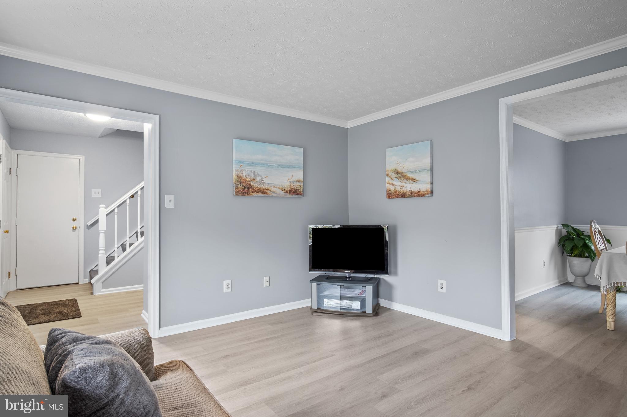 10427 Brackets Ford Circle Manassas, VA 20110 - Photo 16 of 54