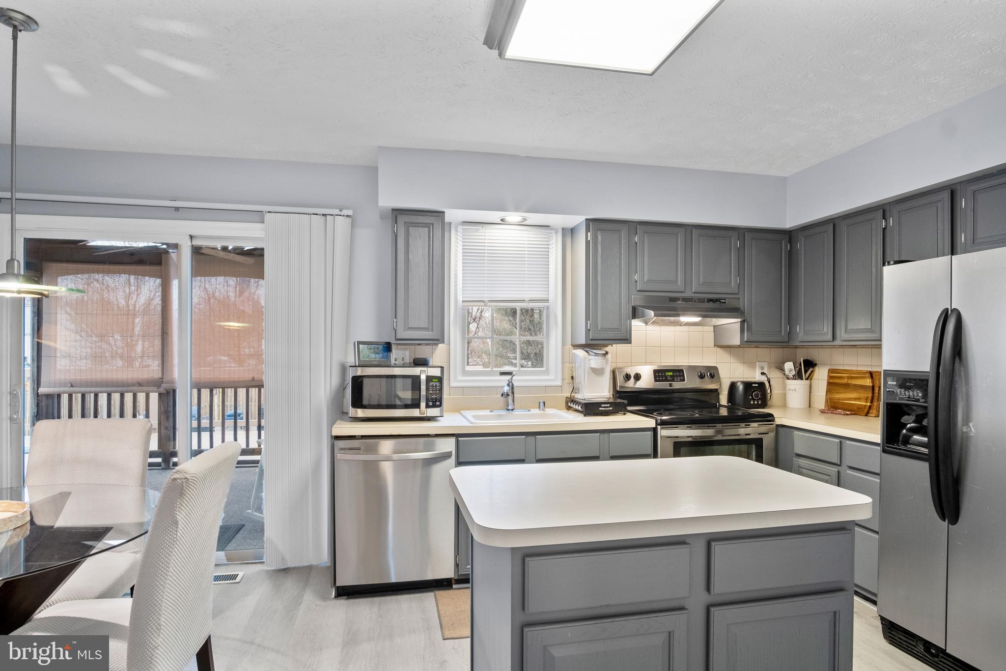 10427 Brackets Ford Circle Manassas, VA 20110 - Photo 23 of 54