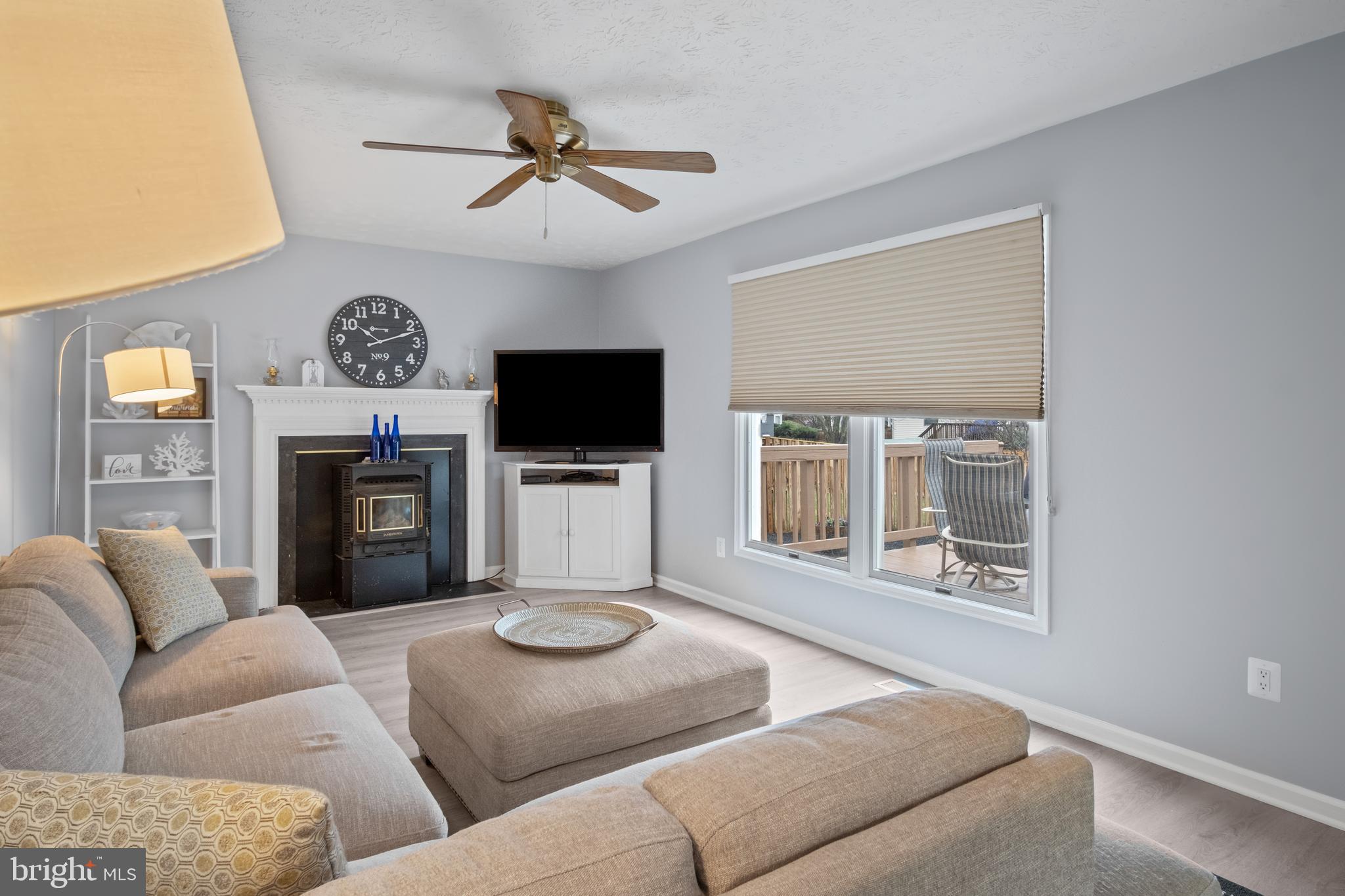 10427 Brackets Ford Circle Manassas, VA 20110 - Photo 30 of 54