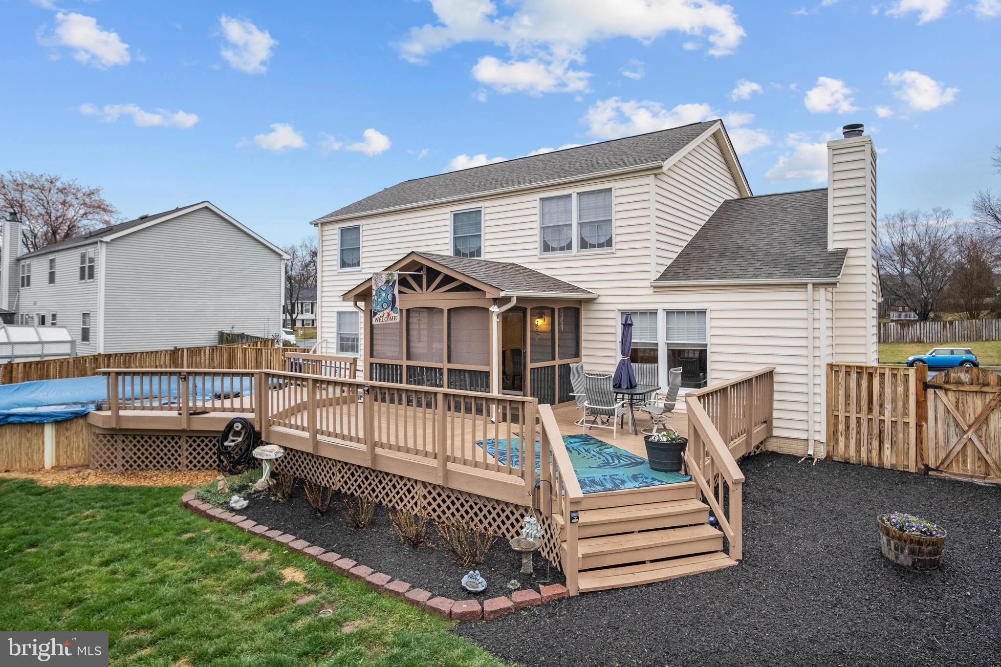 10427 Brackets Ford Circle Manassas, VA 20110 - Photo 3 of 54