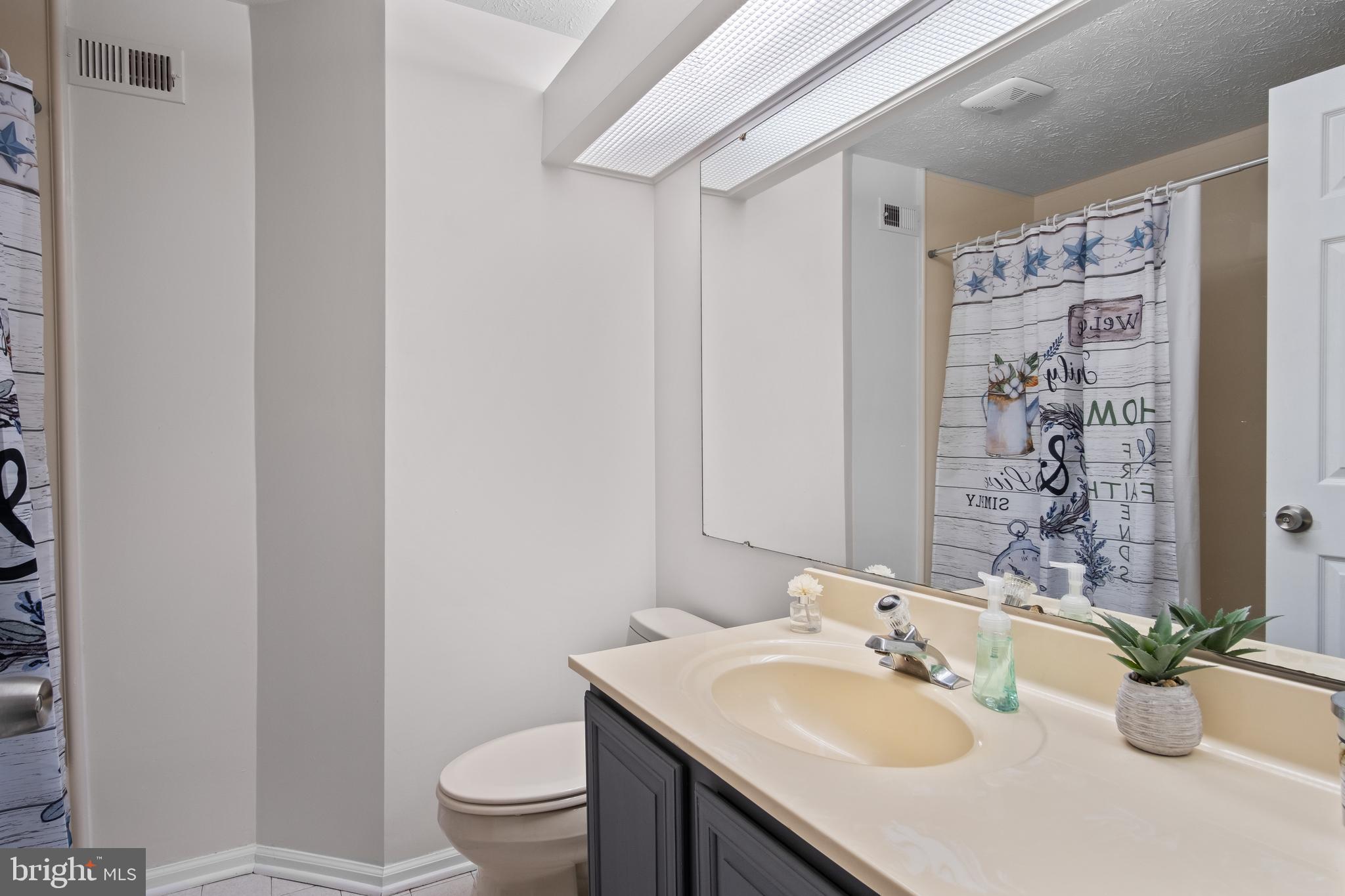 10427 Brackets Ford Circle Manassas, VA 20110 - Photo 44 of 54