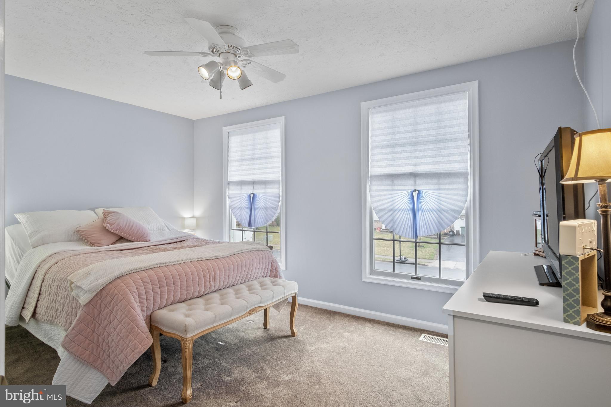 10427 Brackets Ford Circle Manassas, VA 20110 - Photo 45 of 54