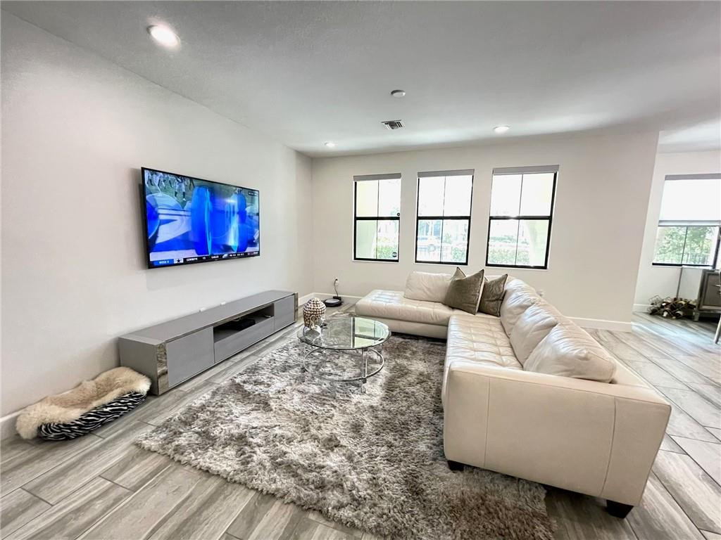 Undisclosed Address Sunrise, FL 33323 - Photo 10 of 88 Photo 10