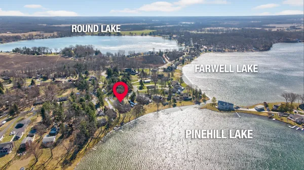 $949,000 | 242 Steves Scenic Drive, Horton, MI 49246