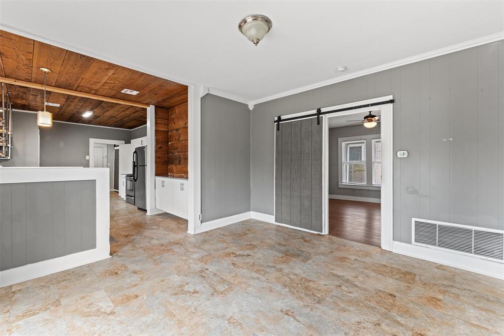 512 Herring Avenue Waco, TX 76708 - Photo 10 of 32