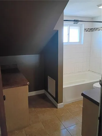 $160,000 | 501 College Avenue, Grove City, PA 16127