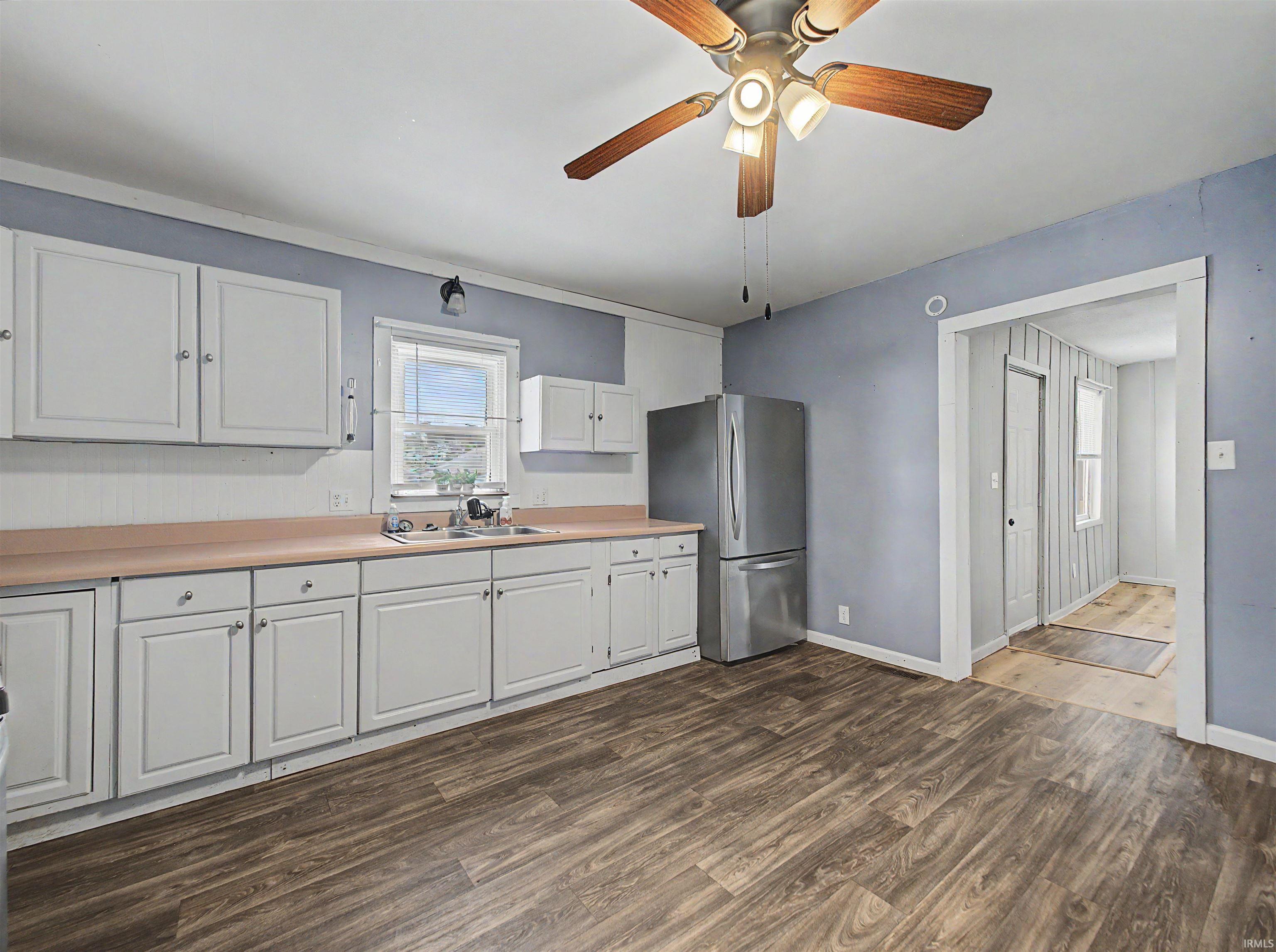 1206 East Walnut Street Washington, IN 47501 - Photo 13 of 36