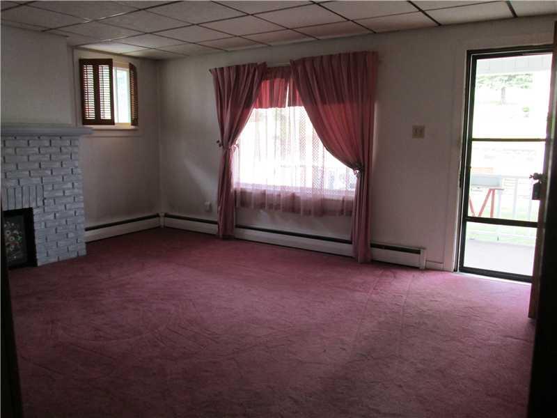 Living Room. 