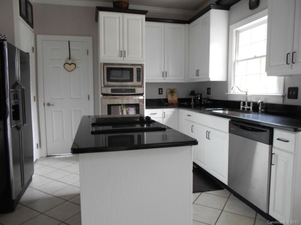 763 Beacon Knoll Lane Fort Mill, SC 29708 - Photo 4 of 21