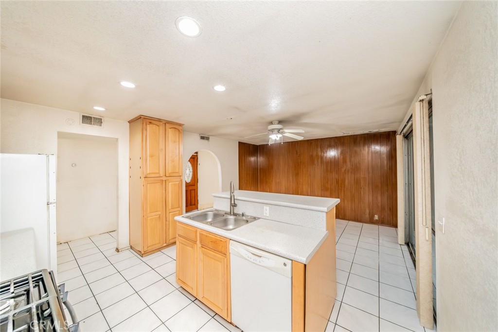 7374 Layton Street Rancho Cucamonga, CA 91730 - Photo 4 of 20