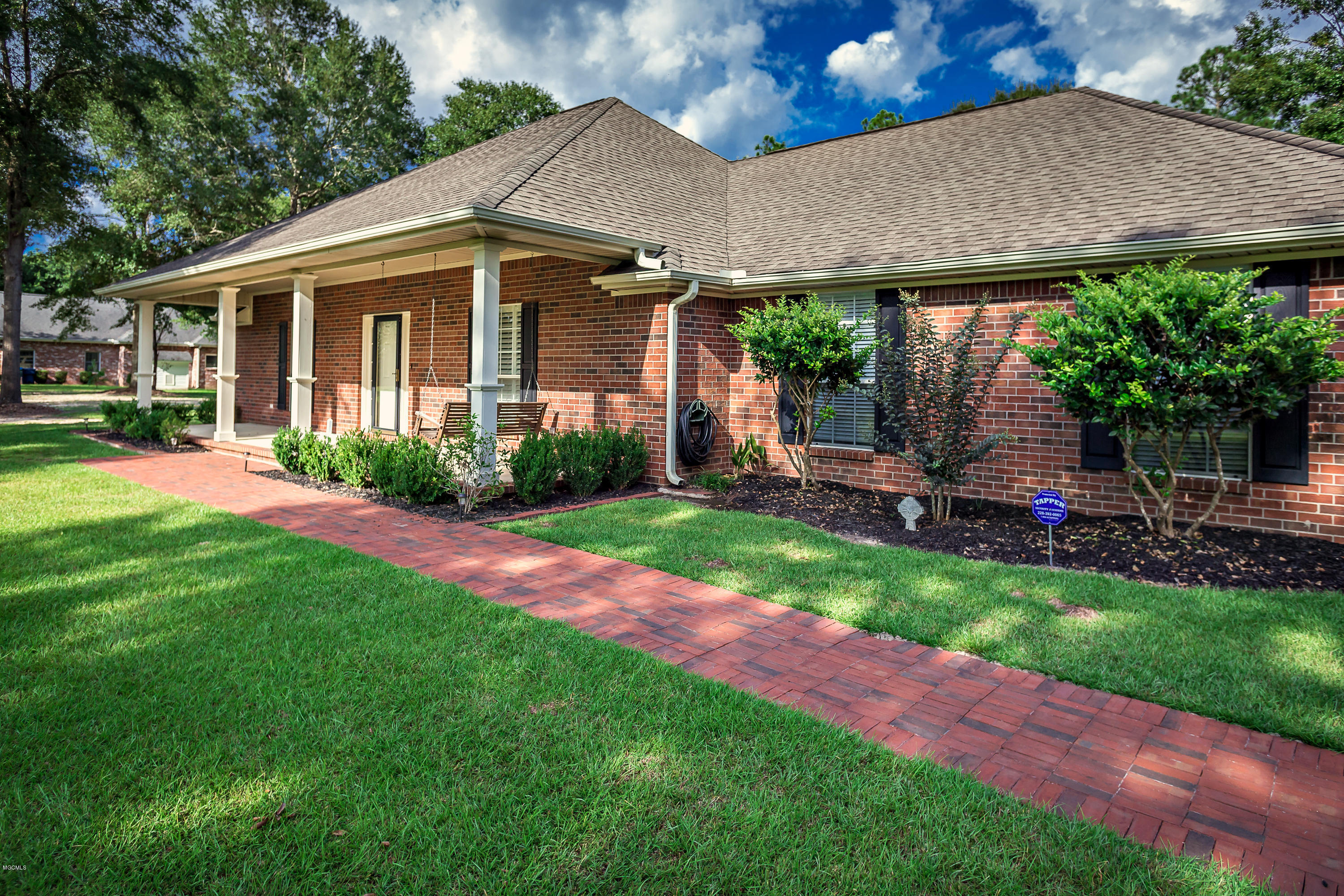 11800 Bluff Ridge Road Vancleave, MS 39565 - Photo 4 of 42 IMG_7893