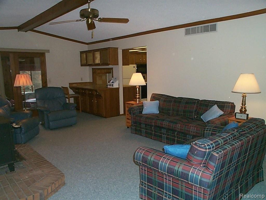 1501 Gravel Ridge Drive Rochester, MI 48307 - Photo 3 of 14 Liv Rm 1.jpg