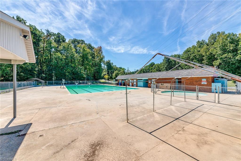3510 Court Road Winston-Salem, NC 27106 - Photo 27 of 27 Town and Country neighborhood pool