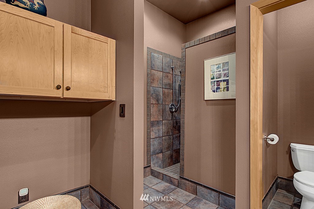 11807 Larson Road Anderson Island, WA 98303 - Photo 12 of 15 Gallery Image 12