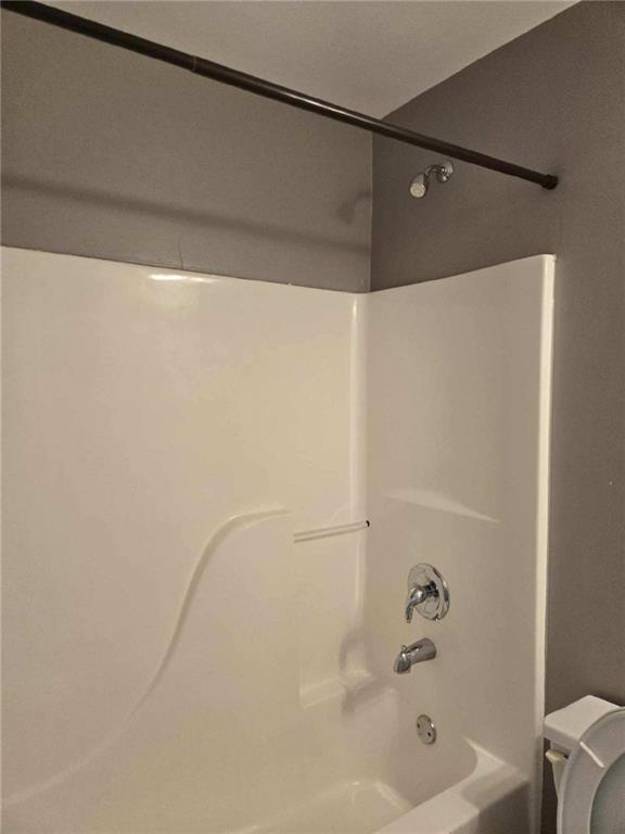 5315 Sherwin Drive Lilburn, GA 30047 - Photo 6 of 16 a bathroom with a bathtub