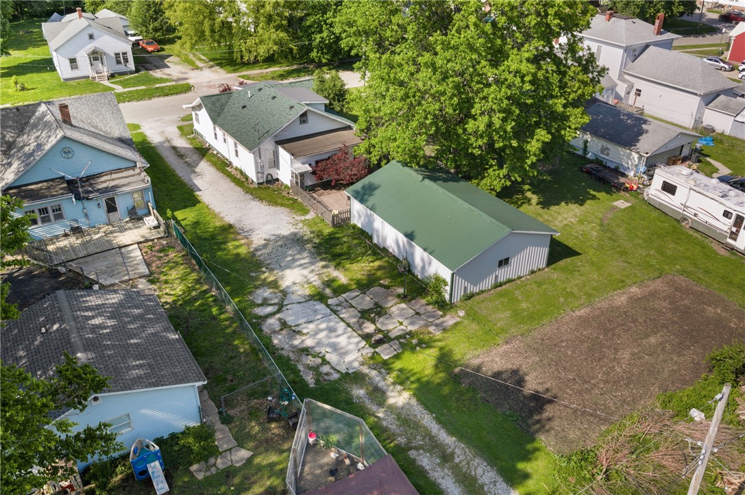 516 Maple Avenue Paris, IL 61944 - Photo 33 of 37