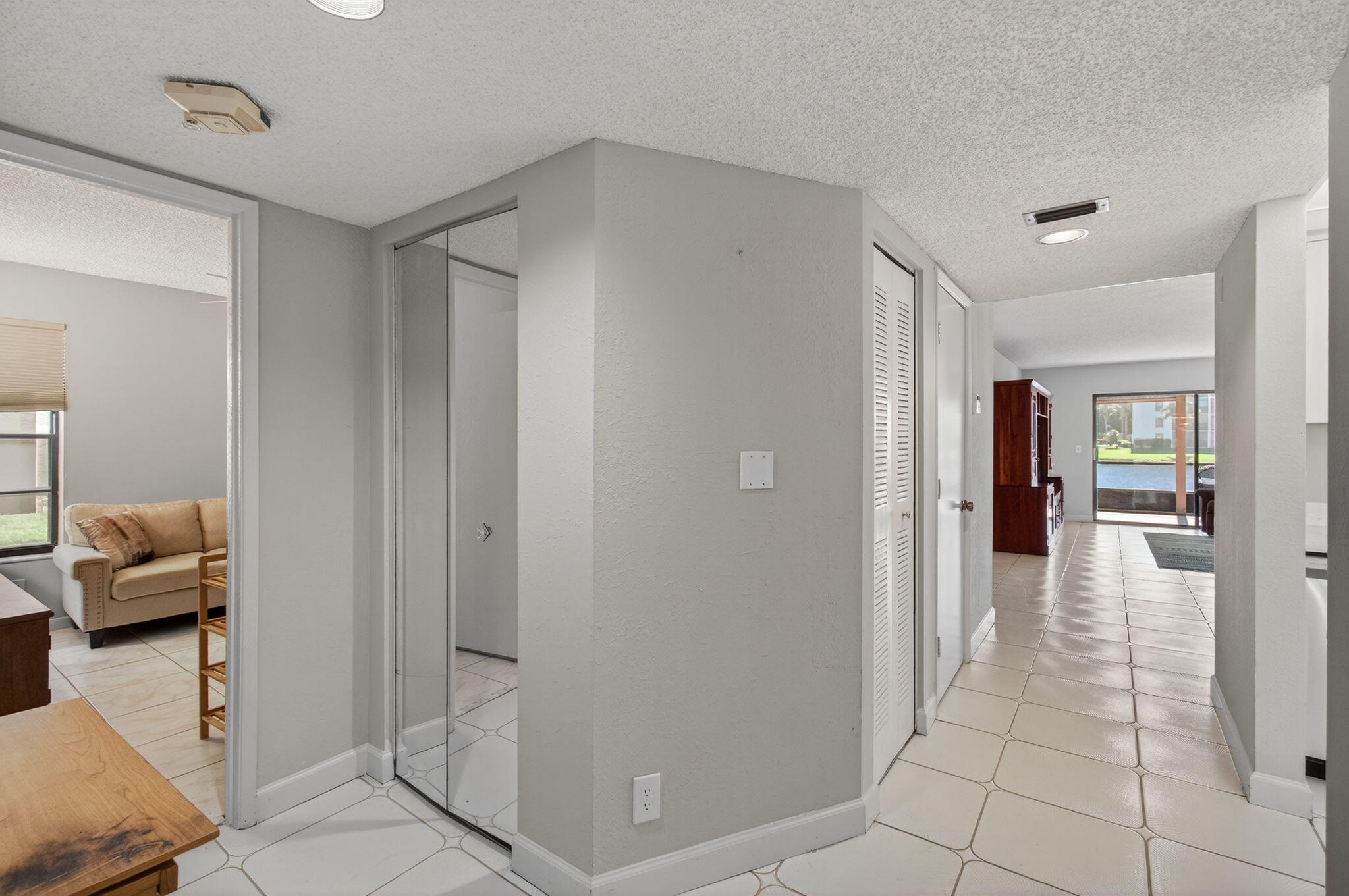 7340 Amberly Lane, Unit 101 Delray Beach, FL 33446 - Photo 12 of 90 11-web-or-mls-DSC_5562