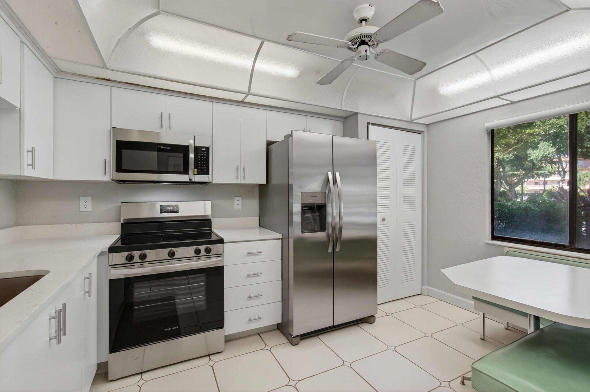 7340 Amberly Lane, Unit 101 Delray Beach, FL 33446 - Photo 27 of 90 27-web-or-mls-DSC_5698